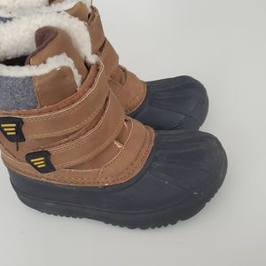 Boys size 8 boots